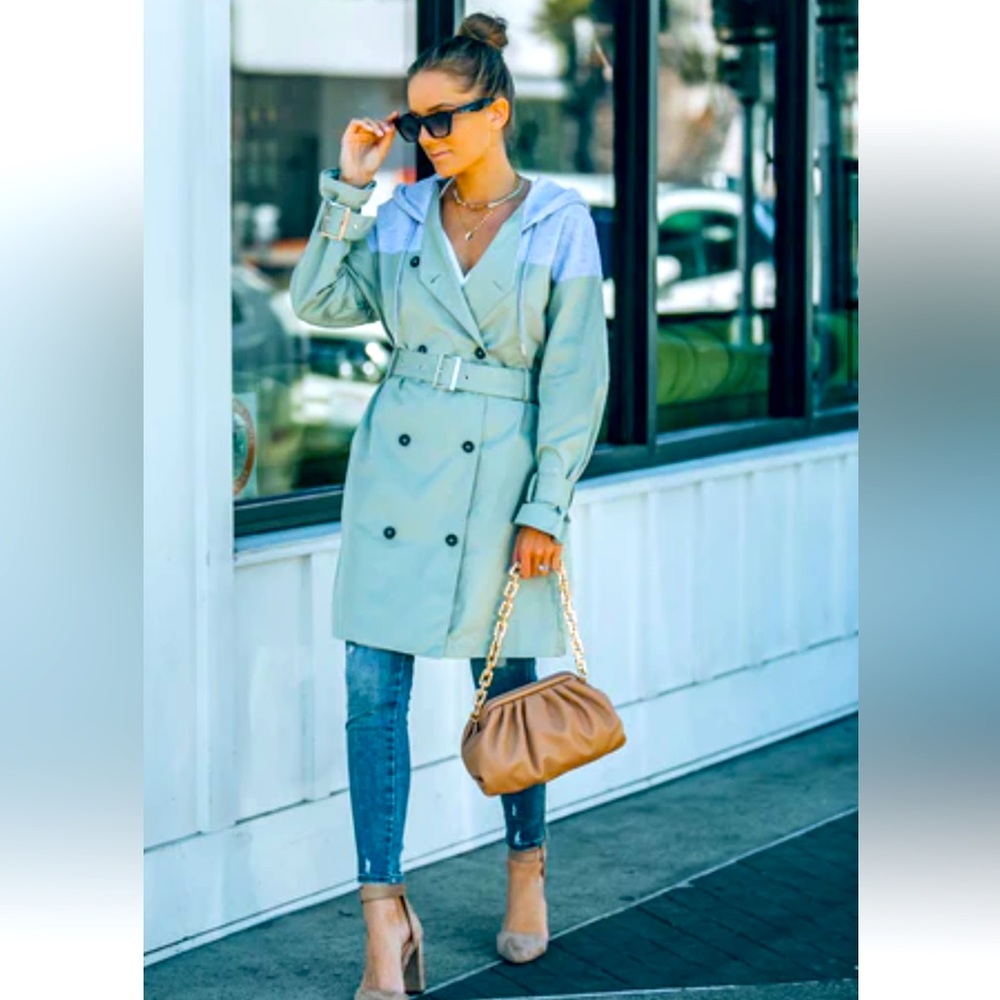 NWOT Vici Trench